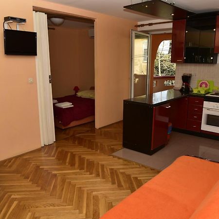 Apartments Ivka Malinska Bagian luar foto