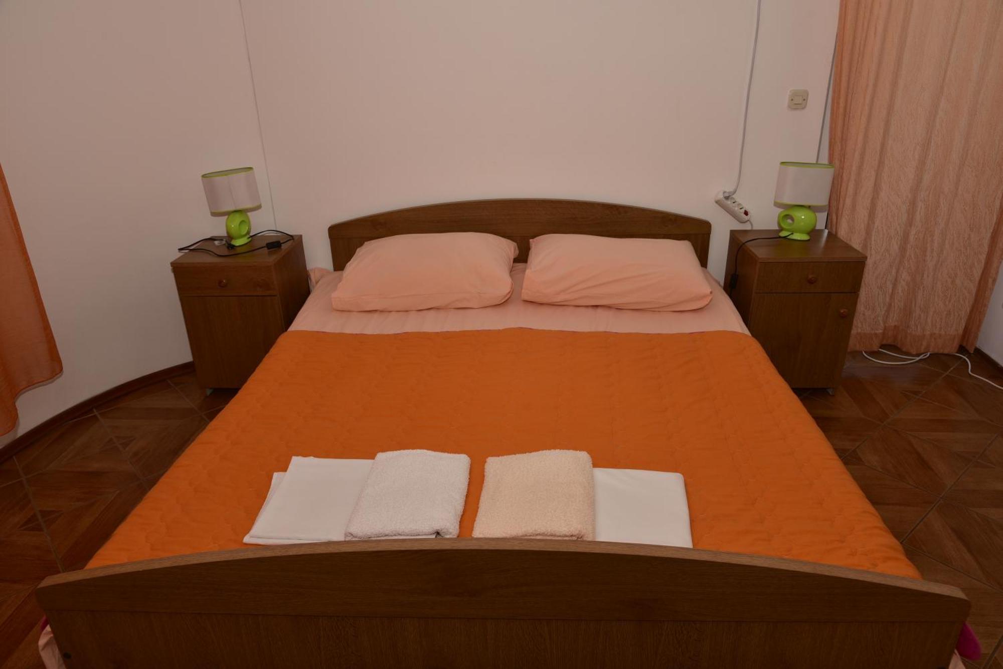Apartments Ivka Malinska Bagian luar foto