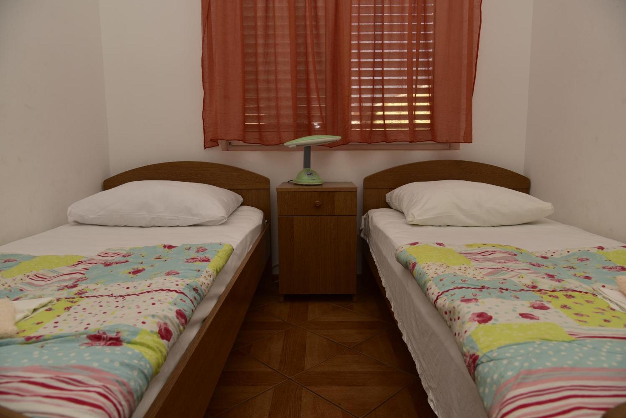 Apartments Ivka Malinska Bagian luar foto